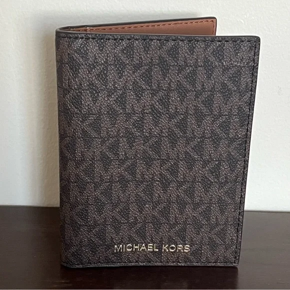 mk passport case